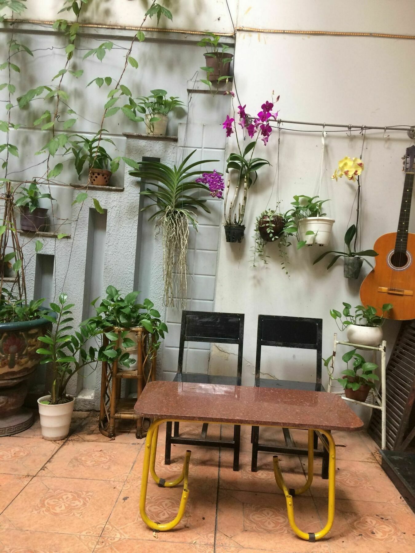 Drop By Saigon Guesthouse ホーチミン市 エクステリア 写真
